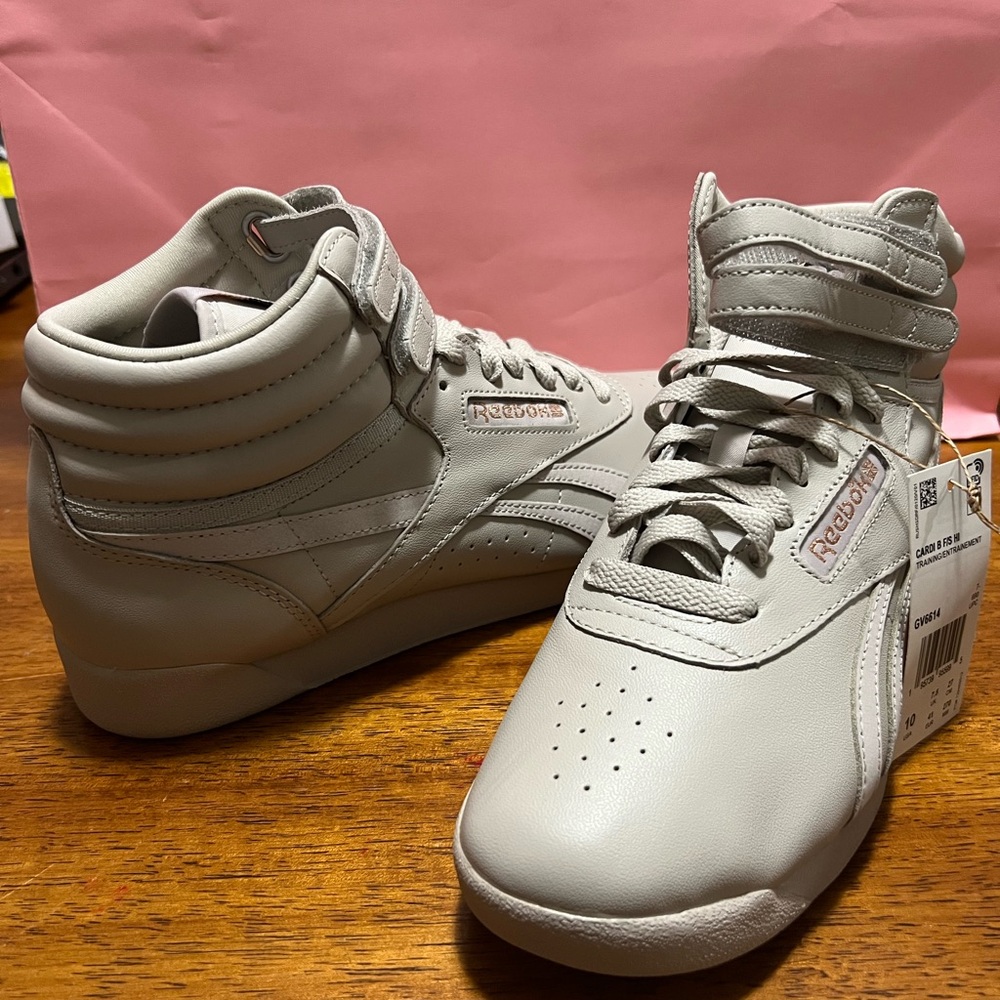 Cardi B Reebok - Picture 4 of 5